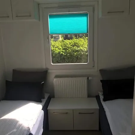 Miejsce Bez Nazwy Debki