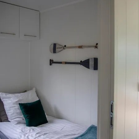 Lodge Miejsce Bez Nazwy Debki