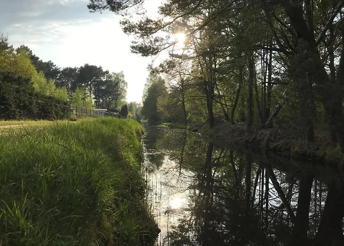 Miejsce Bez Nazwy * دمبكي