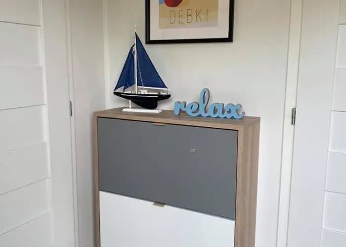 Miejsce Bez Nazwy * دمبكي